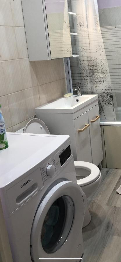 Appartement Lisieux Calme Tres Bien Equipe Dış mekan fotoğraf